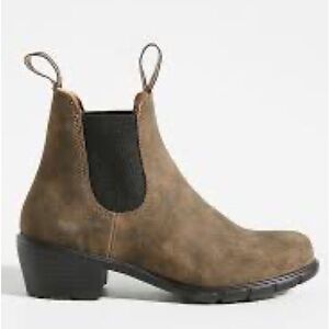 Blundstone Heeled Chelsea Boot Rustic Brown
Women’s #1677